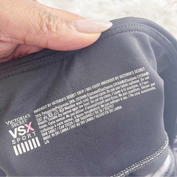 🆕 VSX Victoria’s Secret Knockout Tie-dye Tight‎ Legging Capri Size Large - Picture 4 of 5